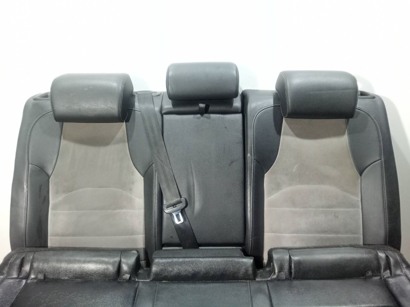 Recambio de asientos traseros para seat toledo iv (kg3) 1.6 tdi referencia OEM IAM NOTIENE  