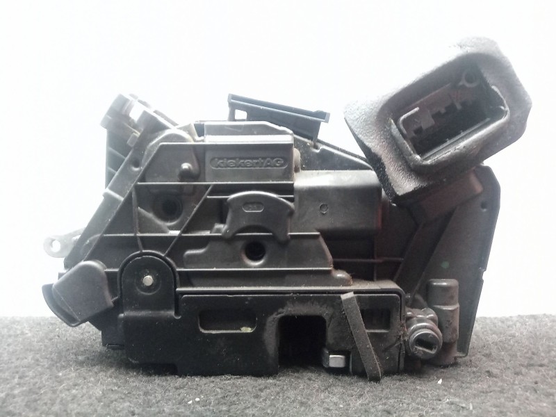 Recambio de cerradura puerta trasera derecha para seat toledo iv (kg3) 1.6 tdi referencia OEM IAM 5E0839016A  