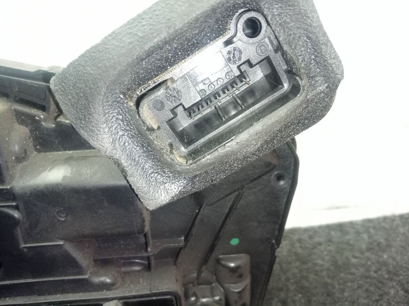 Recambio de cerradura puerta trasera derecha para seat toledo iv (kg3) 1.6 tdi referencia OEM IAM 5E0839016A  