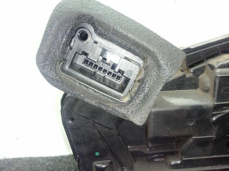 Recambio de cerradura puerta trasera izquierda para seat toledo iv (kg3) 1.6 tdi referencia OEM IAM 5E0839015A  