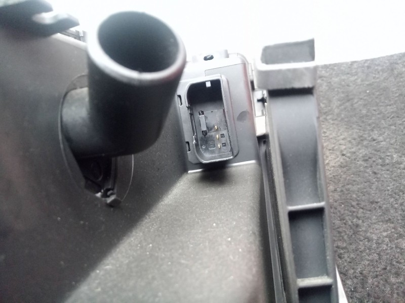 Recambio de guantera para seat toledo iv (kg3) 1.6 tdi referencia OEM IAM 5JB857097  