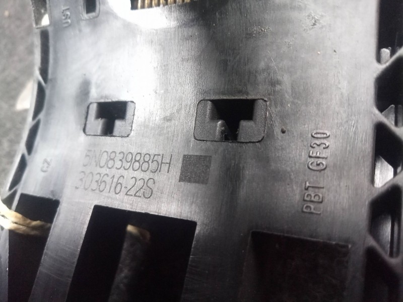 Recambio de maneta exterior trasera derecha para seat toledo iv (kg3) 1.6 tdi referencia OEM IAM 5N0839885H  