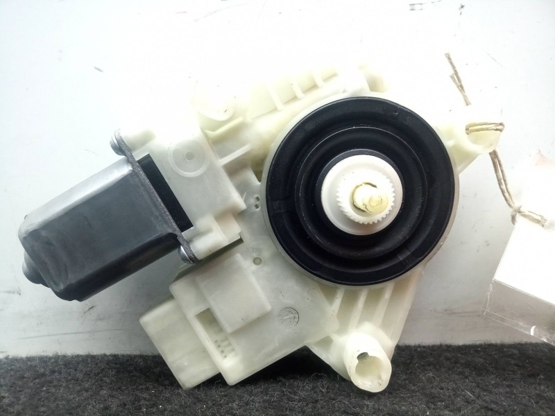 Recambio de motor elevalunas delantero izquierdo para seat toledo iv (kg3) 1.6 tdi referencia OEM IAM 6V1959801B  