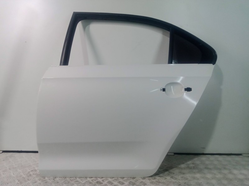 Recambio de puerta trasera izquierda para seat toledo iv (kg3) 1.6 tdi referencia OEM IAM NOTIENE  