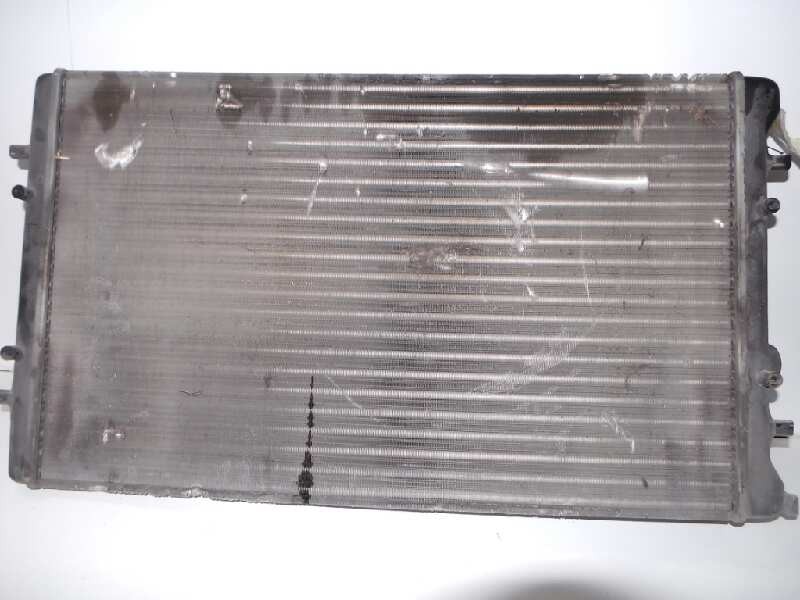 Recambio de radiador agua para volkswagen golf iv berlina (1j1) 1.6 referencia OEM IAM 1J0121253N  