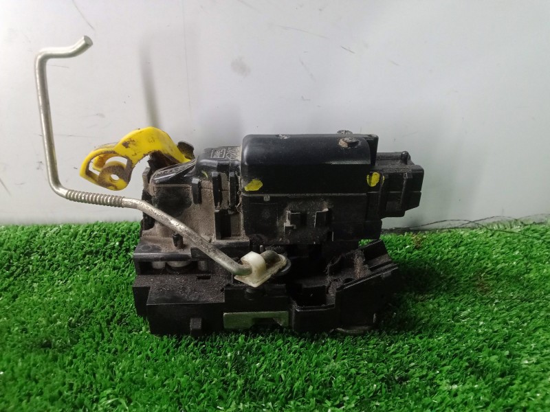 Recambio de cerradura puerta trasera izquierda para dacia duster 1.5 dci diesel fap cat referencia OEM IAM NOTIENEREFERENCIA  