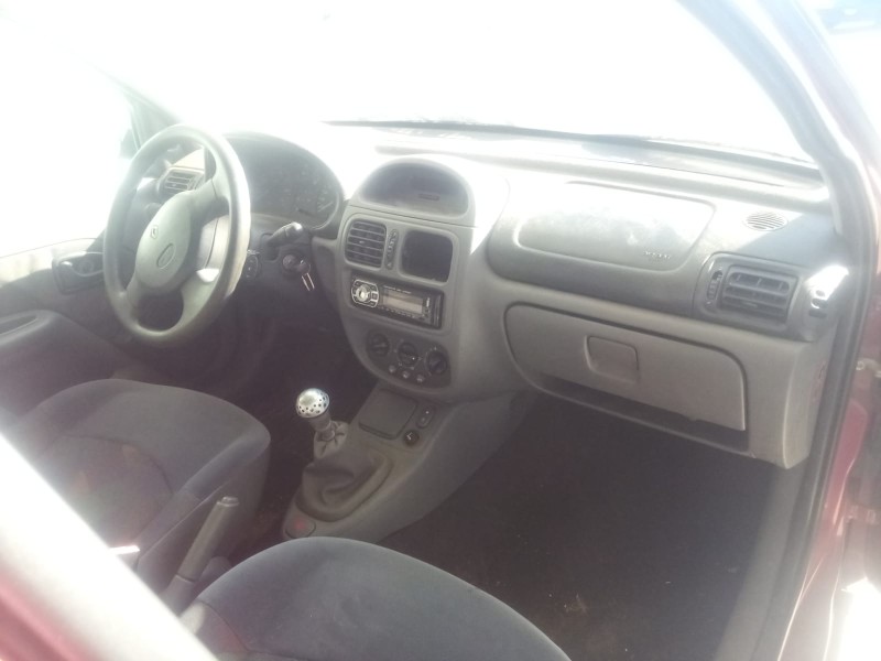 renault clio ii (bb_, cb_) del año 2000