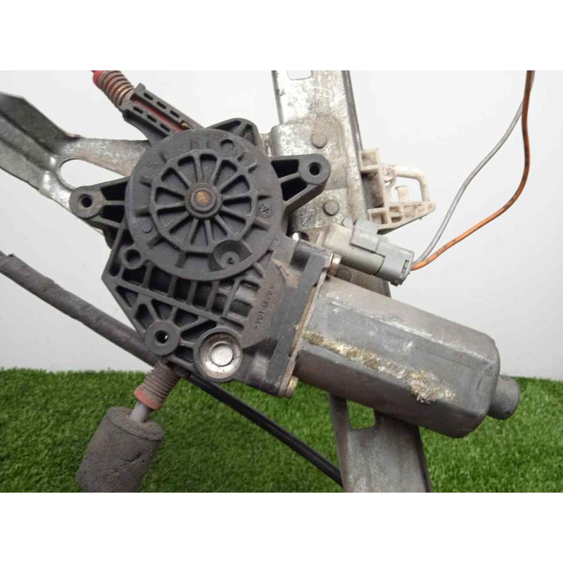 Recambio de elevalunas delantero izquierdo para peugeot 206 berlina 1.9 diesel referencia OEM IAM  ELECTRICO - 2.PIN 5.PUERTAS
