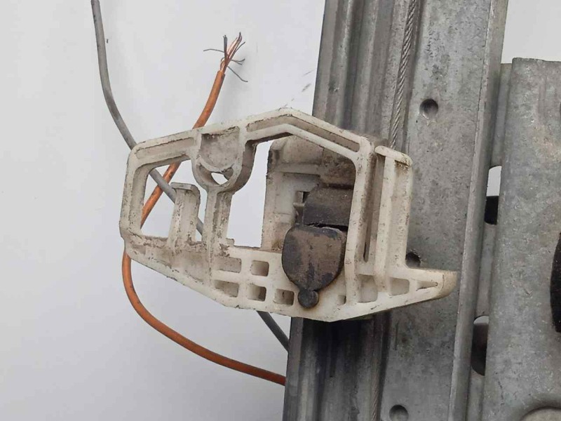 Recambio de elevalunas delantero izquierdo para peugeot 206 berlina 1.9 diesel referencia OEM IAM  ELECTRICO - 2.PIN 5.PUERTAS