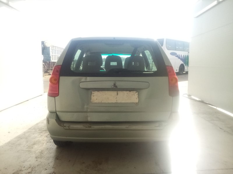 mitsubishi space star monospace (dg_a) del año 2003