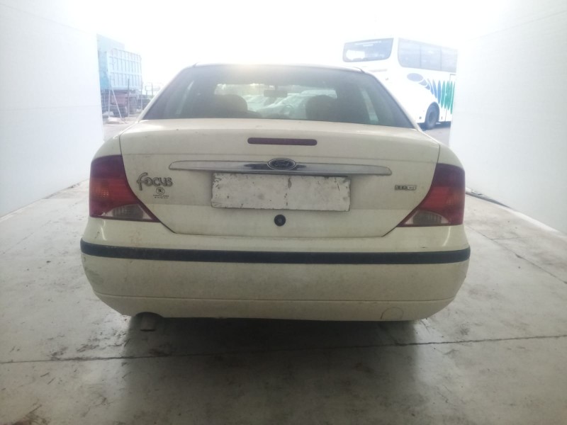 ford focus i sedán (dfw) del año 2002