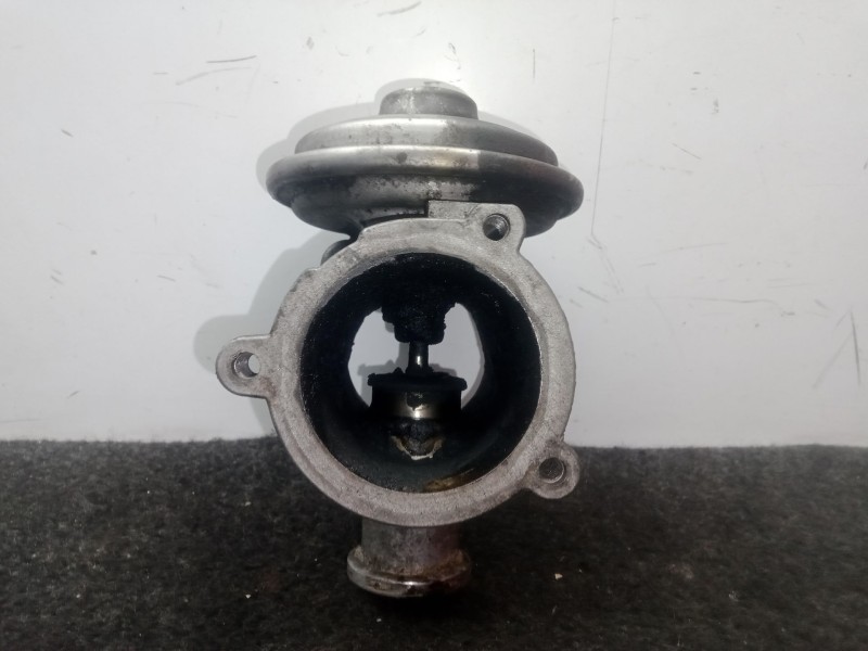 Recambio de valvula egr para bmw serie 3 touring (e91) 2.0 16v diesel referencia OEM IAM 70045000  