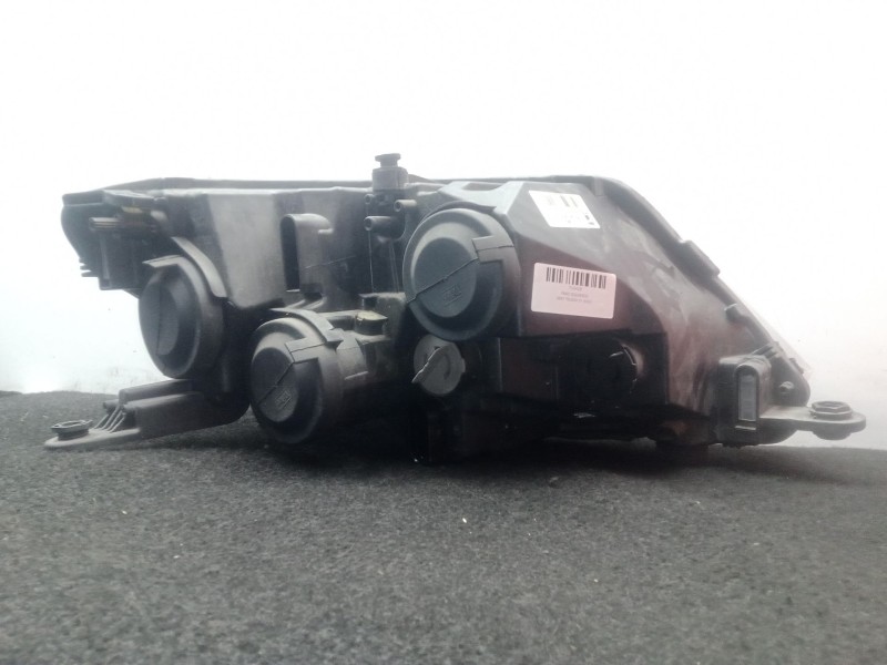Recambio de faro izquierdo para seat toledo iv (kg3) 1.6 tdi referencia OEM IAM 90037279  