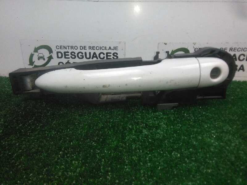 Recambio de maneta exterior delantera izquierda para renault laguna iii 2.0 dci diesel cat referencia OEM IAM 226524 BLANCO 