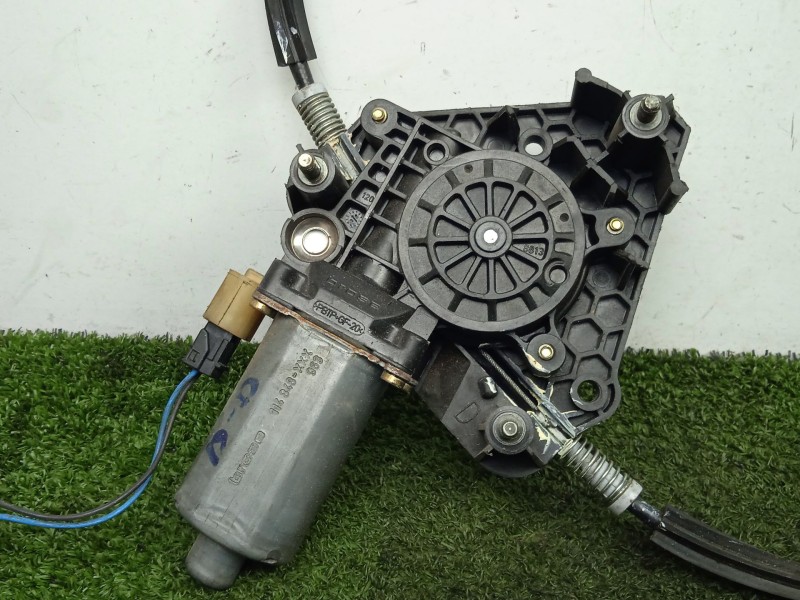 Recambio de elevalunas delantero izquierdo para renault clio ii (bb_, cb_) 1.5 dci (b/c2j) referencia OEM IAM SINREF. 5.PUERTAS 