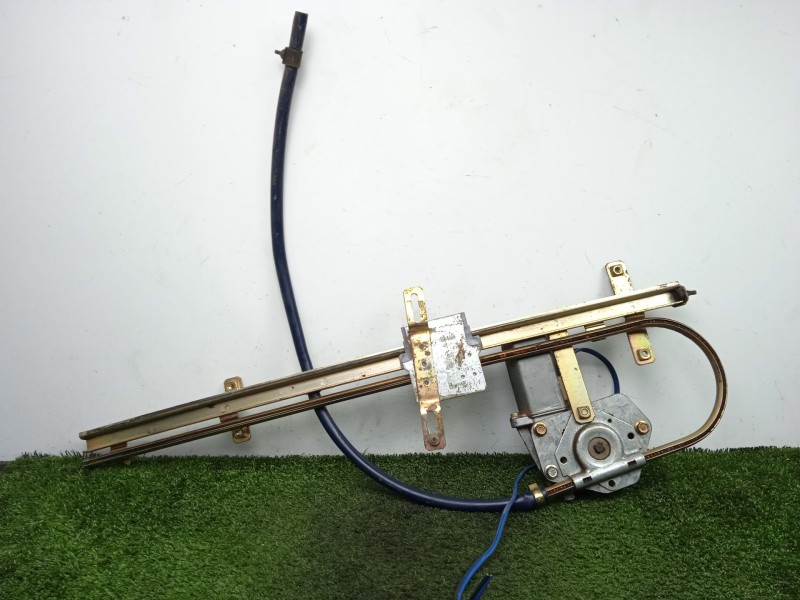 Recambio de elevalunas delantero derecho para nissan serena van (c23) 2.3 referencia OEM IAM SINREFERENCIA CON.MOTOR ELECTRICO