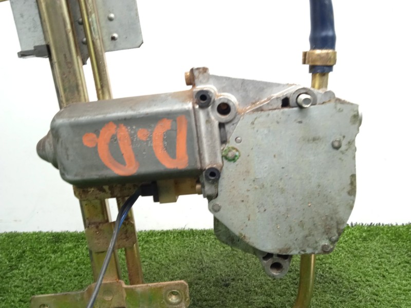 Recambio de elevalunas delantero derecho para nissan serena van (c23) 2.3 referencia OEM IAM SINREFERENCIA CON.MOTOR ELECTRICO