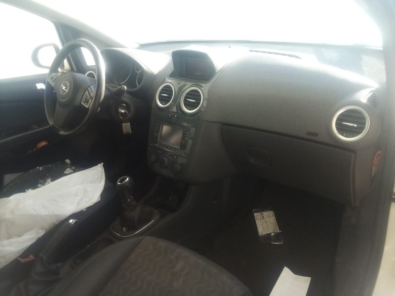 opel corsa d (s07) del año 2011
