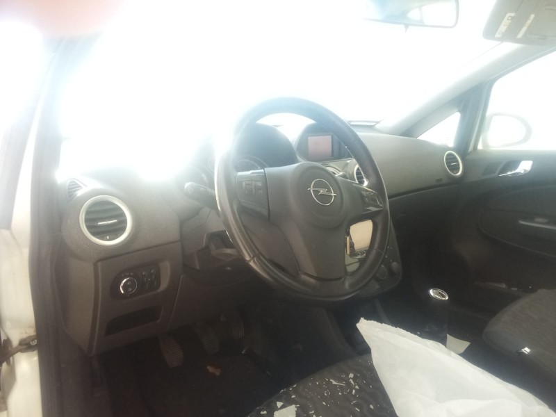 opel corsa d (s07) del año 2011