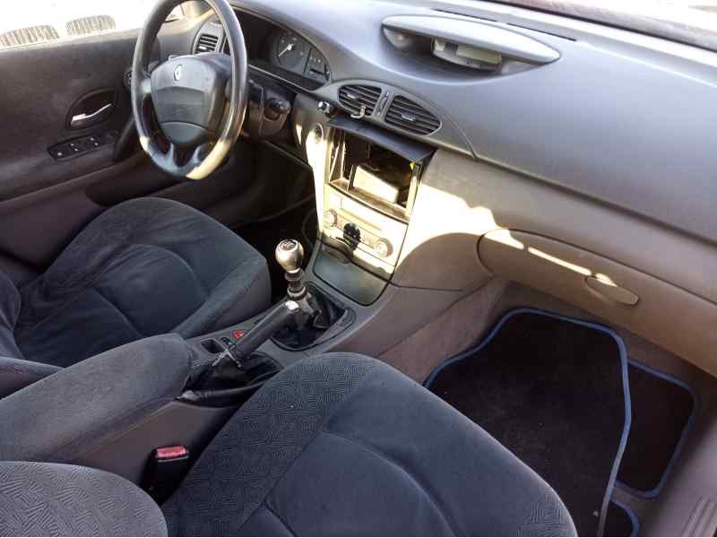 renault laguna ii (bg0) del año 2001