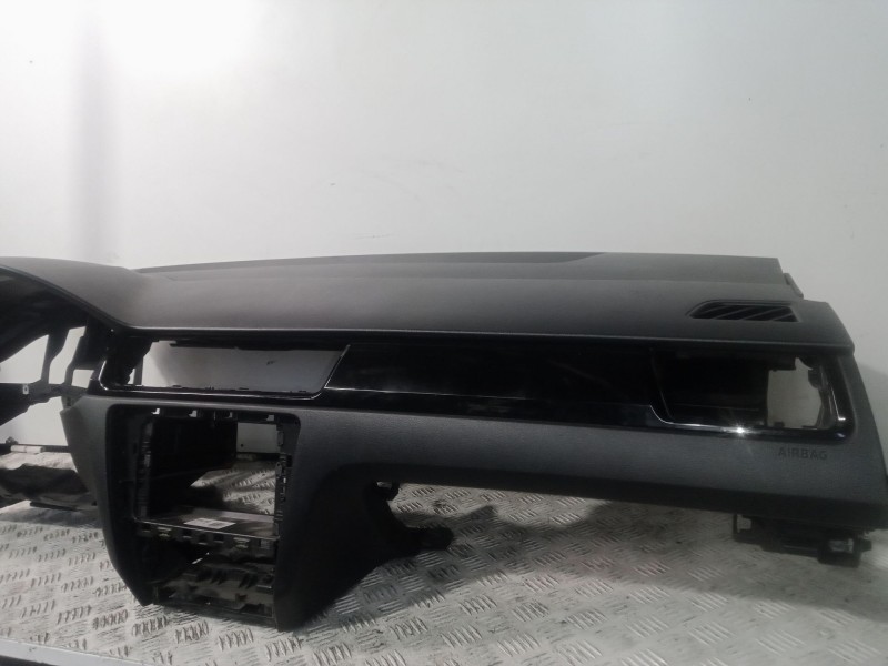 Recambio de salpicadero para seat toledo iv (kg3) 1.6 tdi referencia OEM IAM 6J8857009E  