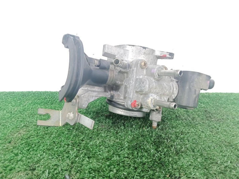 Recambio de caja mariposa para toyota yaris (_p1_) 1.3 (scp12_, scp13_) referencia OEM IAM 222100J010  