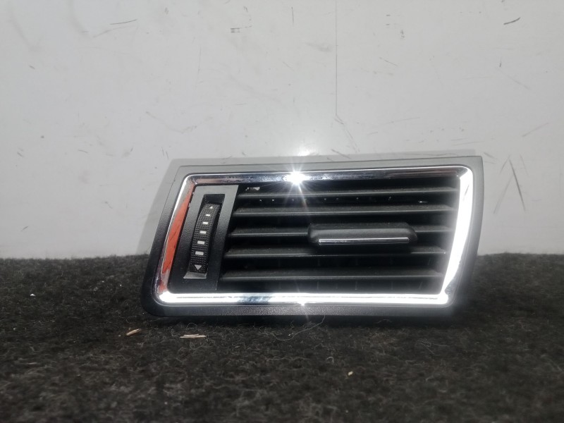 Recambio de aireador delantero izquierdo para seat toledo iv (kg3) 1.6 tdi referencia OEM IAM 5JA819701D  