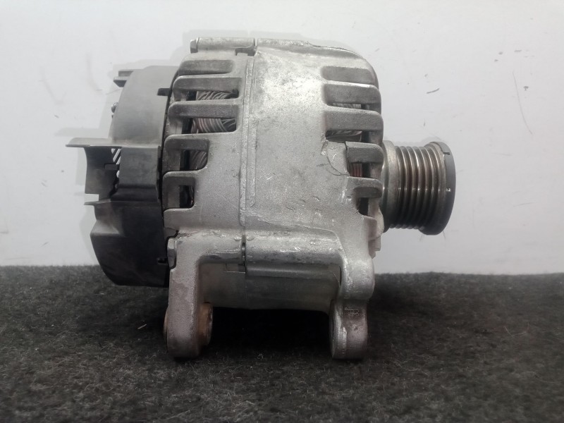 Recambio de alternador para seat toledo iv (kg3) 1.6 tdi referencia OEM IAM 03L903023L  