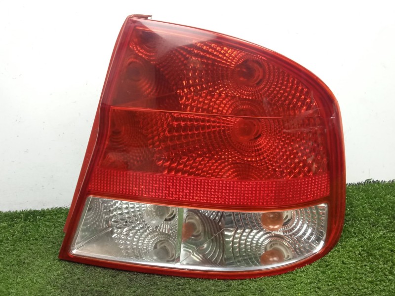 Recambio de piloto trasero derecho para chevrolet aveo / kalos sedán (t250, t255) 1.4 referencia OEM IAM SINREFERENCIA  4.PUERTA