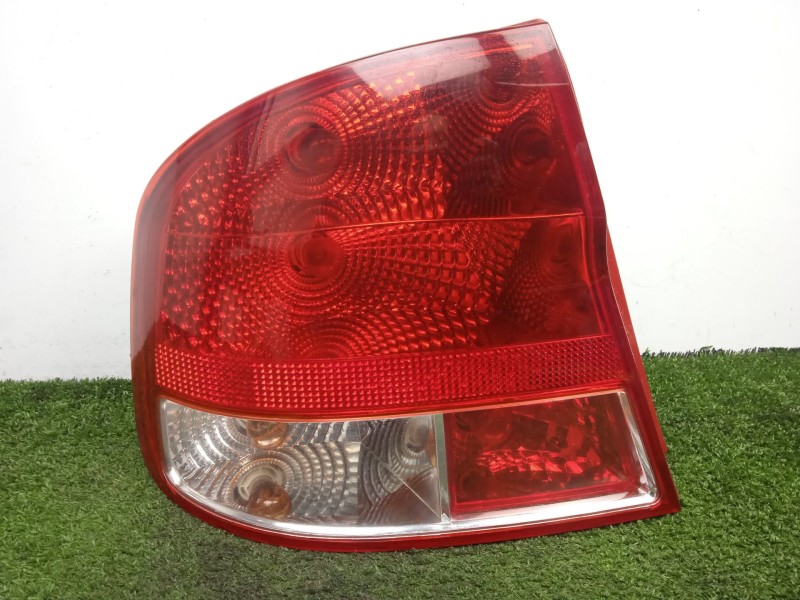 Recambio de piloto trasero izquierdo para chevrolet aveo / kalos sedán (t250, t255) 1.4 referencia OEM IAM SINREFERENCIA  SIKN R