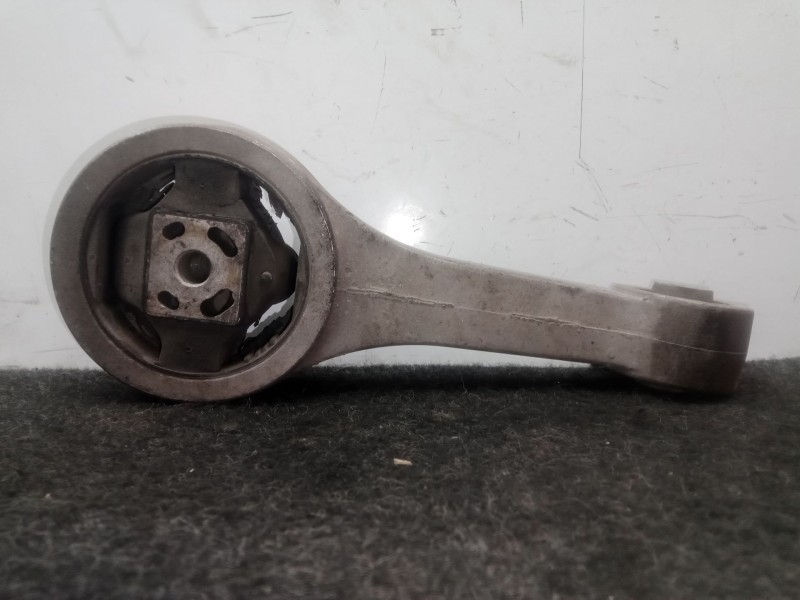 Recambio de soporte motor trasero para seat toledo iv (kg3) 1.6 tdi referencia OEM IAM 3318218  