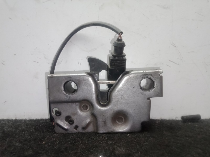 Recambio de cerradura capot para seat toledo iv (kg3) 1.6 tdi referencia OEM IAM NOTIENE  