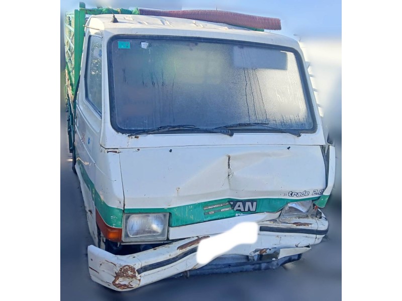 nissan trade caja/chasis del año 1989