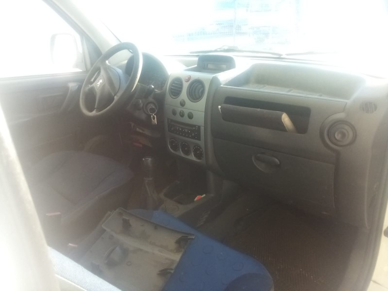 peugeot partner caja/chasis del año 2010