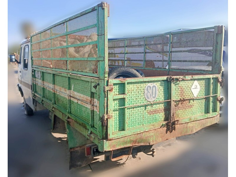 nissan trade caja/chasis del año 1990