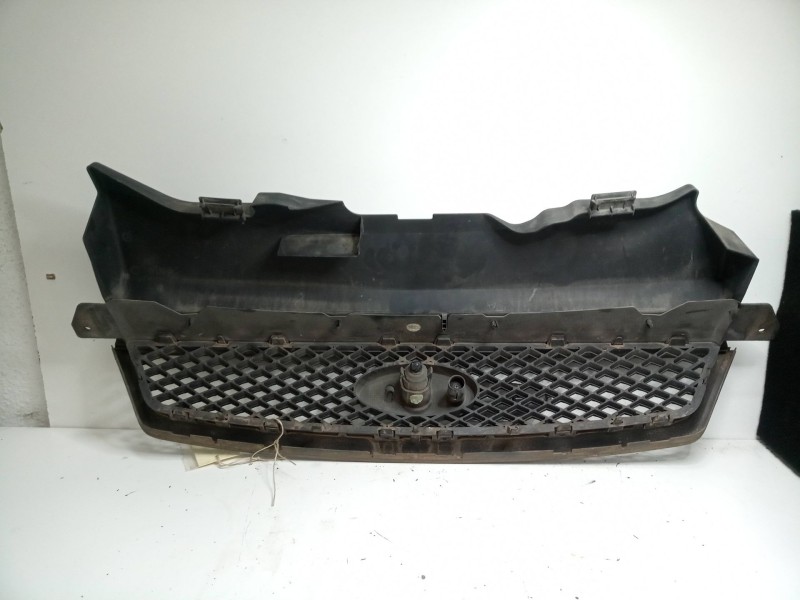 Recambio de rejilla delantera para ford focus berlina (cap) referencia OEM IAM 4M518C436AC  