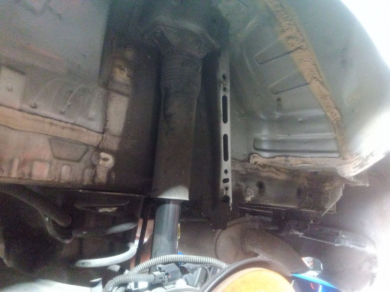 Recambio de amortiguador trasero izquierdo para opel astra k (b16) 1.4 turbo (68) referencia OEM IAM   