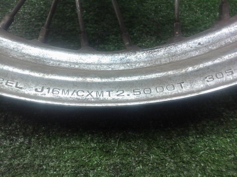 Recambio de llanta para suzuki gz 125/250 referencia OEM IAM  16´´PULGADAS DELANTERA