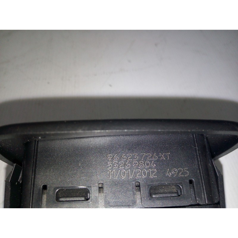 Recambio de mando elevalunas trasero derecho para citroën c5 berlina 1.6 hdi fap referencia OEM IAM 96623726XT-53269804 DELPHI 4
