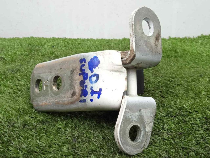 Recambio de bisagra para toyota land cruiser (j15) 3.0 turbodiesel cat referencia OEM IAM 6872012151 DELANTERA.IZQUIERDA SUPERIO