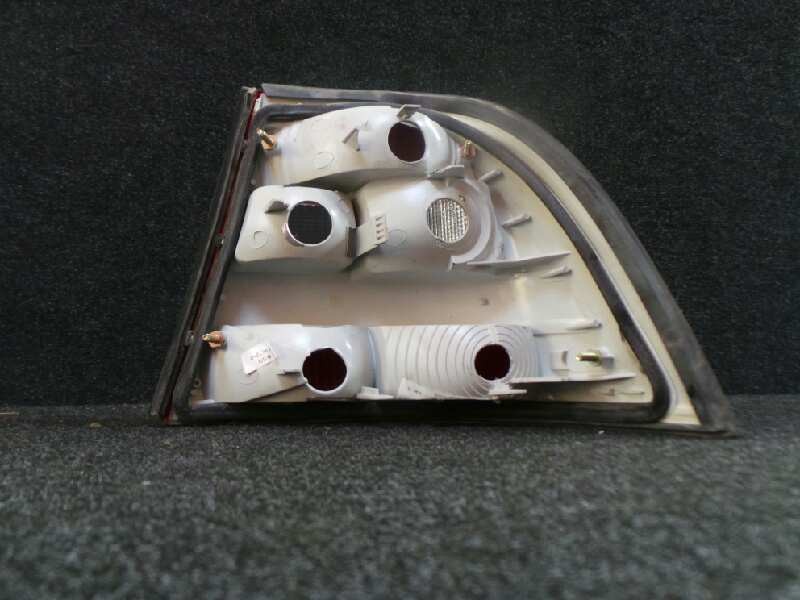 Recambio de piloto trasero izquierdo para opel vectra b berlina 1.6 16v referencia OEM IAM  VECTRA.B - 4.PUERTAS 95-99 - BLANCO