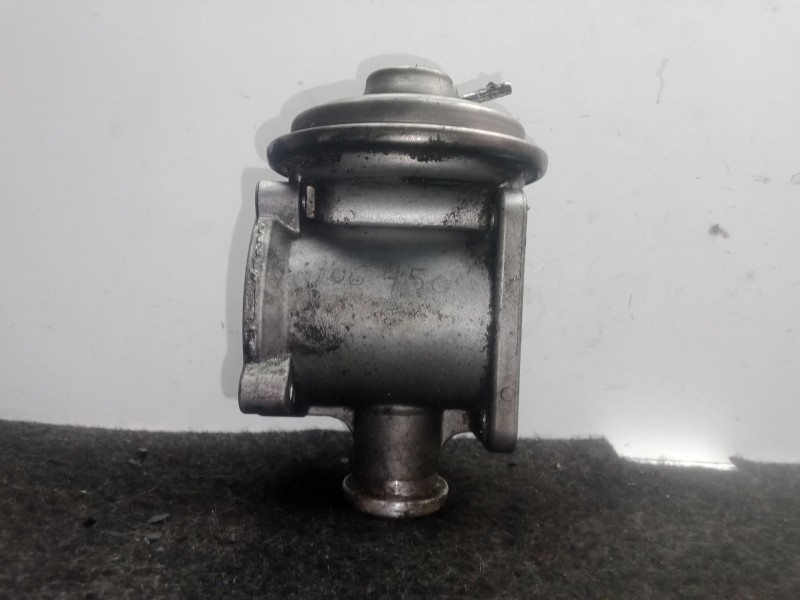 Recambio de valvula egr para bmw 5 touring (e61) 525 d referencia OEM IAM 70045000  