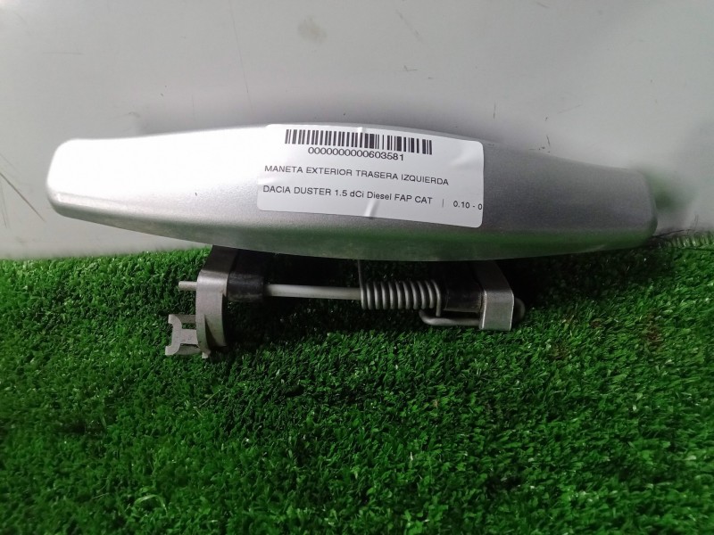 Recambio de maneta exterior trasera izquierda para dacia duster 1.5 dci diesel fap cat referencia OEM IAM 806074839R  
