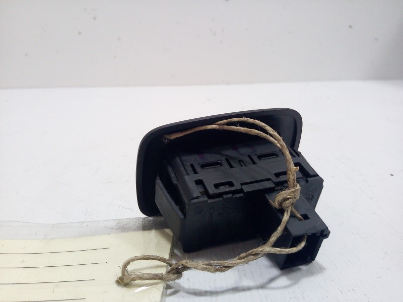 Recambio de mando elevalunas trasero derecho para citroën c5 berlina 1.6 hdi fap referencia OEM IAM 96623726XT-53269804 DELPHI 4