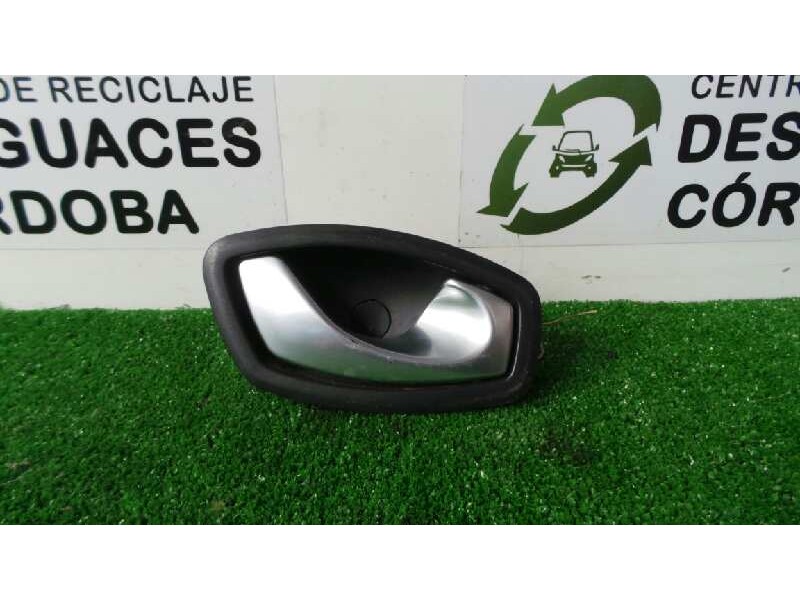 Recambio de maneta interior delantera derecha para renault laguna iii 2.0 dci diesel cat referencia OEM IAM 806700005R  