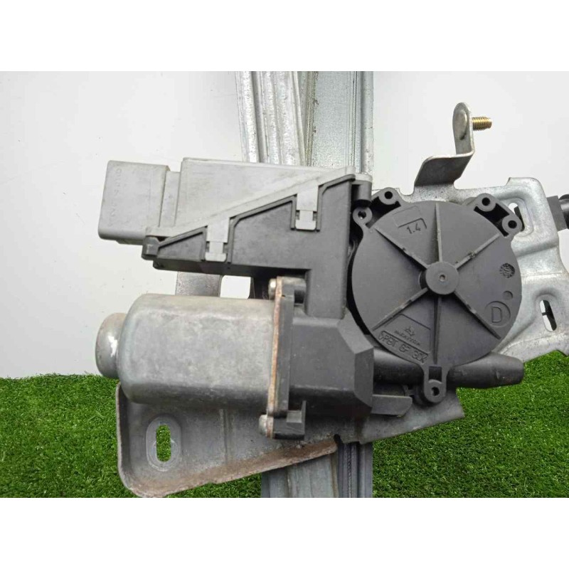 Recambio de elevalunas delantero derecho para citroën c3 pluriel 1.4 hdi referencia OEM IAM 400620H-116938B ELECTRICO - 6.PINES 