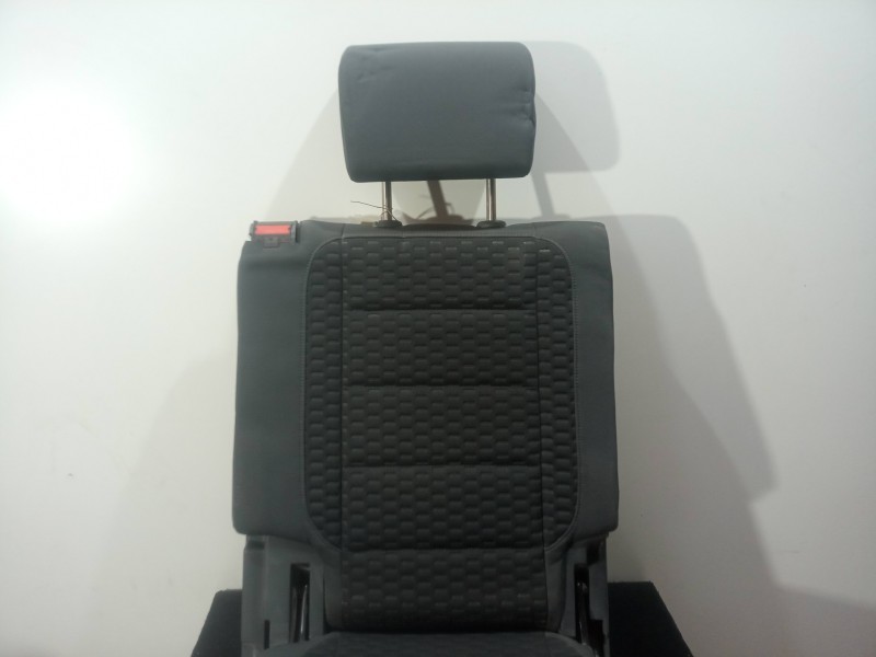 Recambio de asientos trasero derecho para volkswagen touran (1t2) 2.0 tdi referencia OEM IAM  ASIENTO.7 