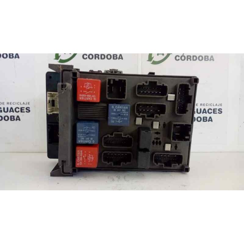 Recambio de caja reles / fusibles para renault megane ii berlina 3p referencia OEM IAM 8200179410-55RDR1212-8200179410  