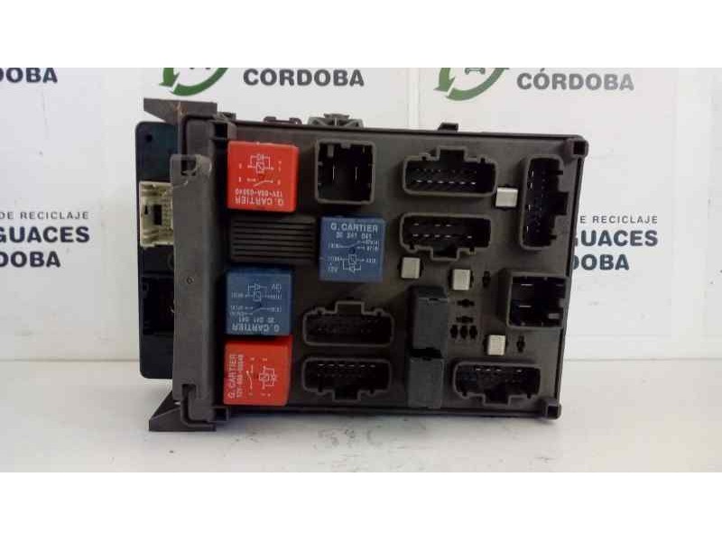 Recambio de caja reles / fusibles para renault megane ii berlina 3p referencia OEM IAM 8200179410-55RDR1212-8200179410  