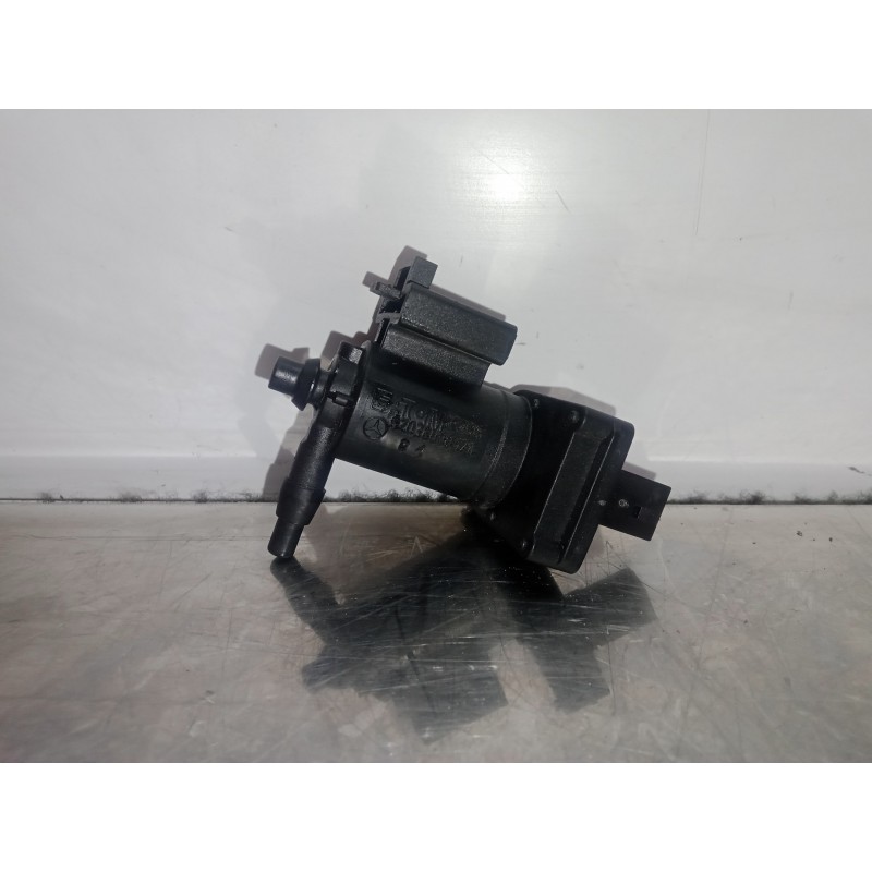 Recambio de valvula aire adicional para mercedes-benz clase c (w203) berlina 2.2 cdi cat referencia OEM IAM A2038000478  